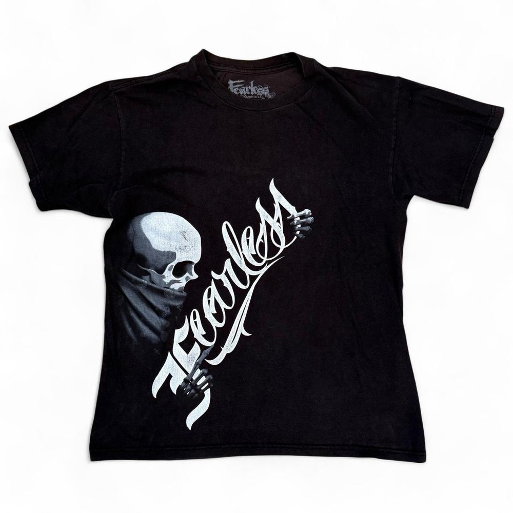 Fearless Black Graphic Tee Adult Size Medium Skull Grunge Goth T-Shirt Y2K USA